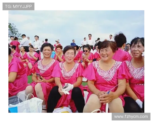 与杨敏对话探讨她的篮球生涯与成长历程